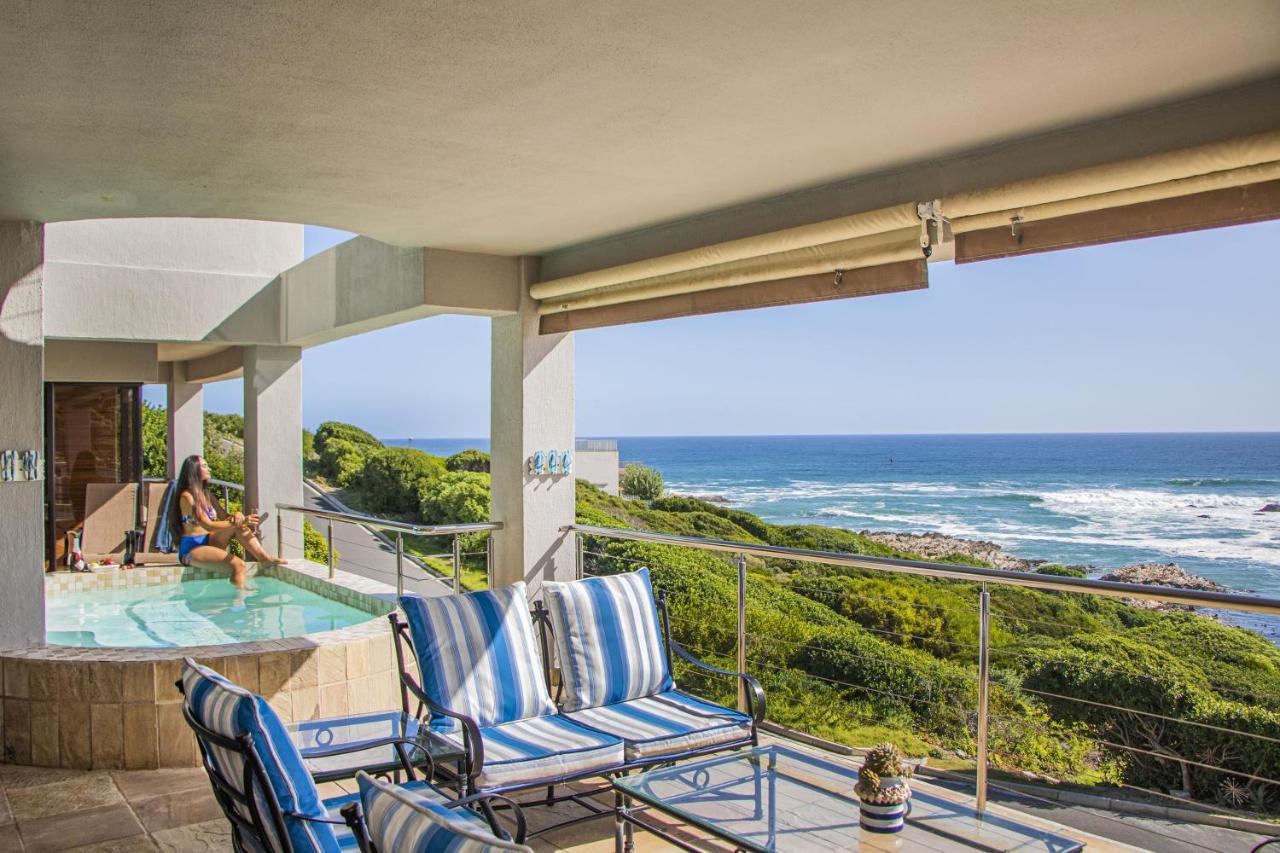 Apartamento Whale Waters Self Catering Gansbaai De Kelders Exterior foto